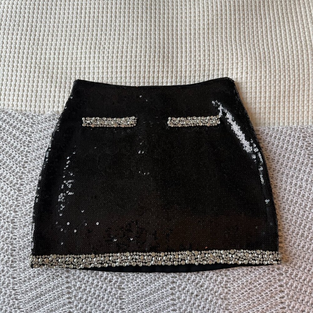 Veronica Beard Mini Embellished Skirt (Size 4 Like New)